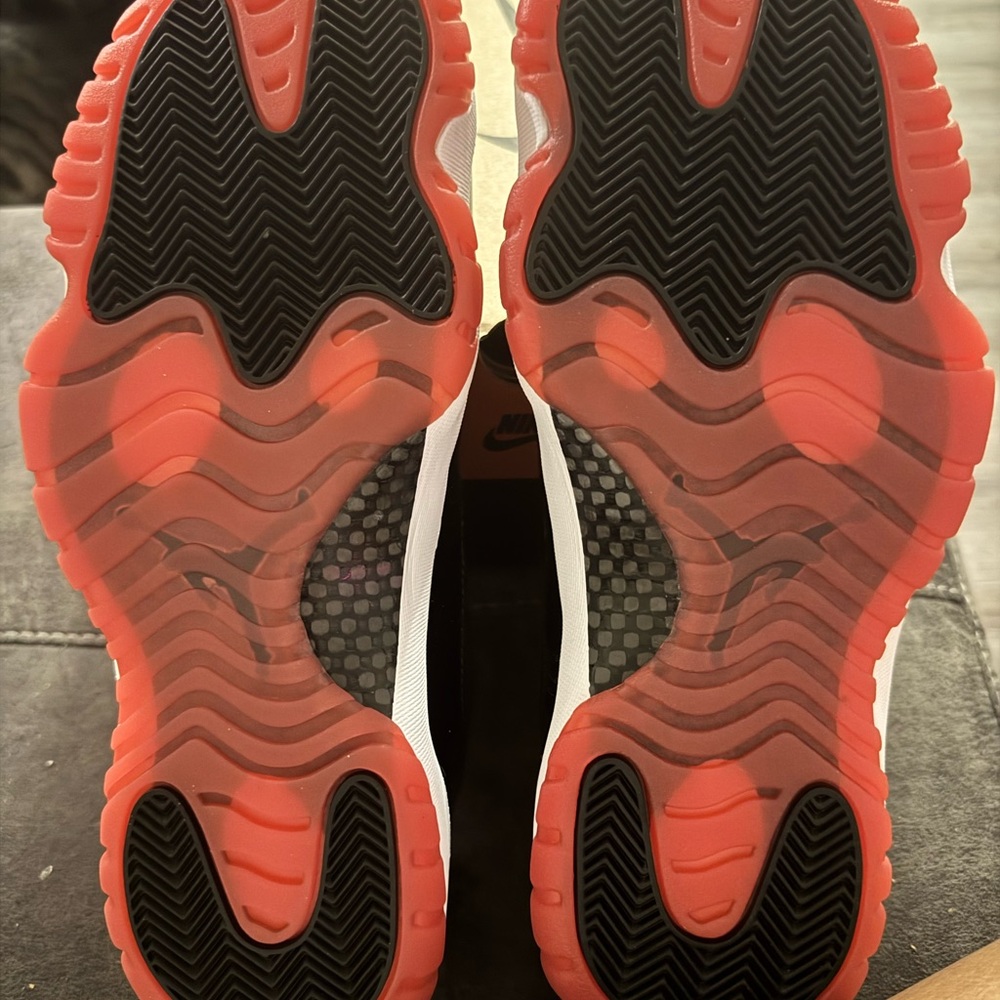Air Jordan 11 Retro Low Sneakers - Picture 5 of 6
